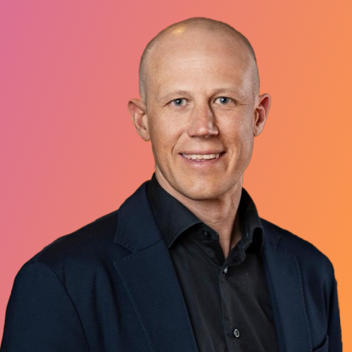 Headshot of Erik Engwall